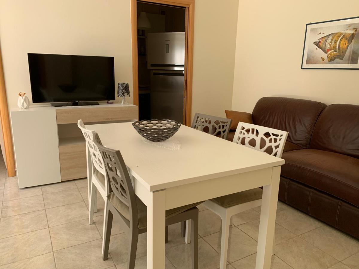 Appartamento In Villa A 波利科罗 外观 照片